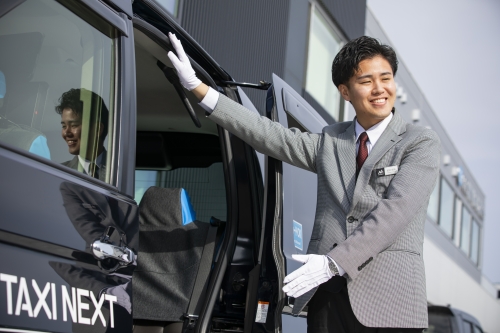 【完全週休3日制導入！】TAXI NEXT株式会社【夜勤専門：保障給30万円！！】