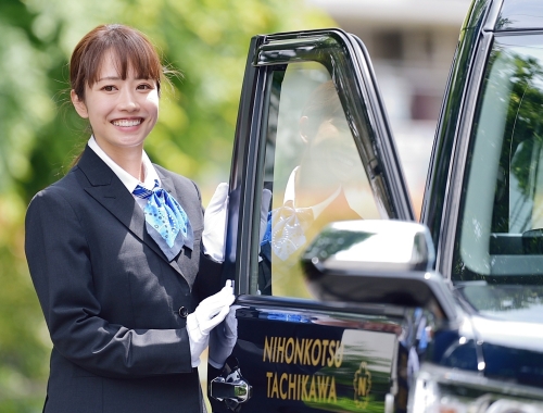 日本交通立川株式会社 調布営業所の画像1